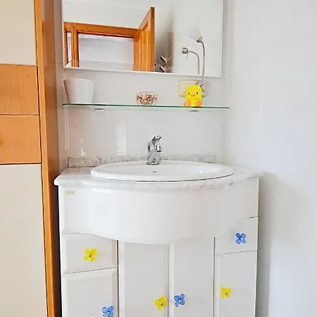 Cacheiro Apartment *